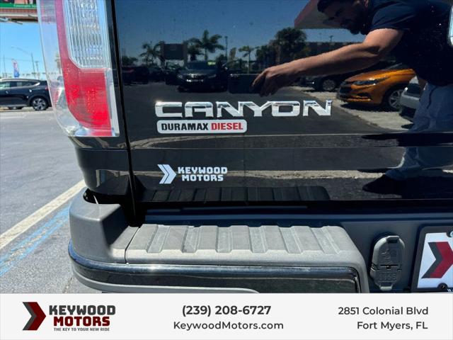 2020 GMC Canyon 4WD Crew Cab Long Box Denali