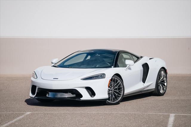 /2022 Mclaren GT