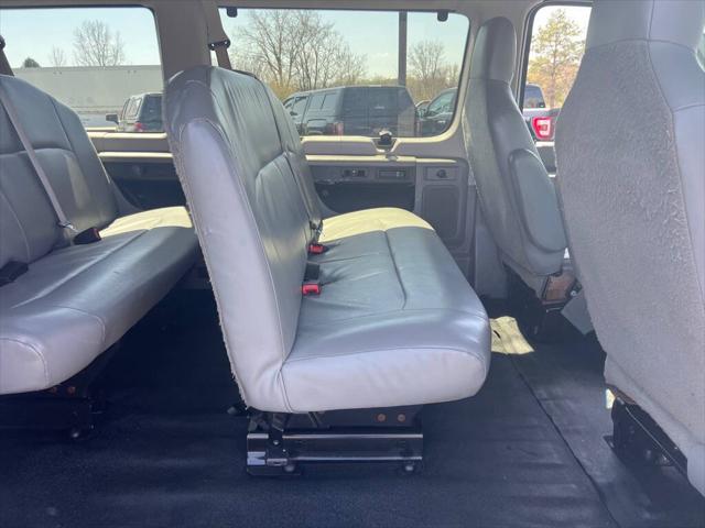 2011 Ford E-350 Super Duty XLT