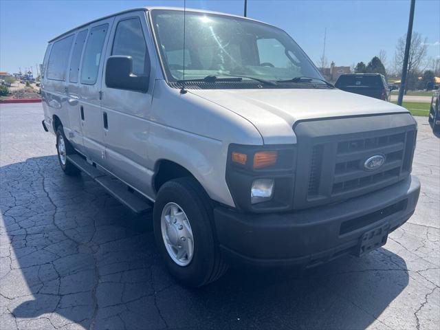 2011 Ford E-350 Super Duty XLT