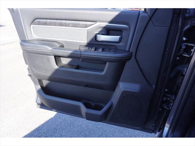 2022 Ram 3500 Big Horn Crew Cab 4x4 8' Box