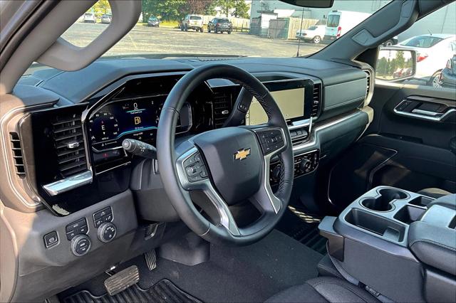 2023 Chevrolet Silverado 1500 4WD Crew Cab Short Bed LT with 2FL