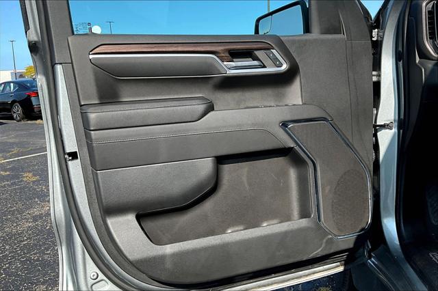 2023 Chevrolet Silverado 1500 4WD Crew Cab Short Bed LT with 2FL