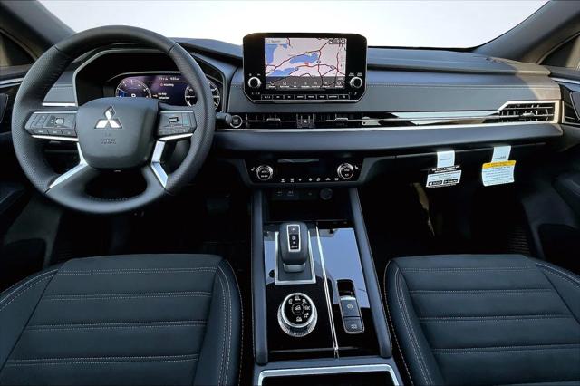 2024 Mitsubishi Outlander SE Black Edition w/Pano Roof S-AWC