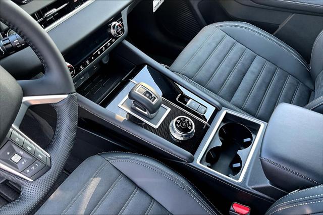 2024 Mitsubishi Outlander SE Black Edition w/Pano Roof S-AWC