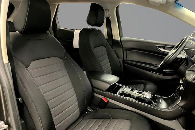 2020 Ford Edge SE