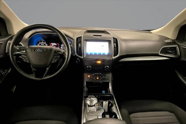 2020 Ford Edge SE