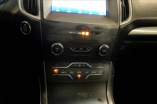 2020 Ford Edge SE