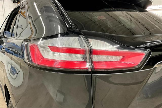 2020 Ford Edge SE