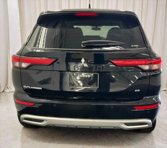 2024 Mitsubishi Outlander SE Black Edition w/Pano Roof S-AWC