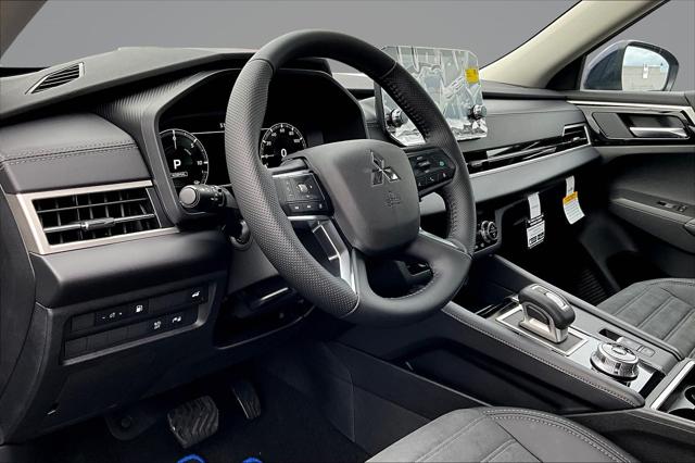 2025 Mitsubishi Outlander PHEV SE S-AWC