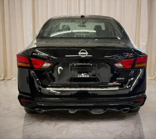 2023 Nissan Altima SR Intelligent AWD