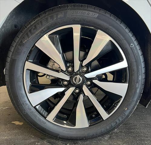 2022 Nissan Sentra SV Xtronic CVT