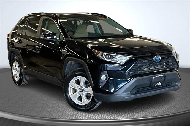 2021 Toyota RAV4 Hybrid XLE