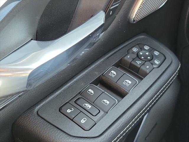 2025 RAM Ram 1500 RAM 1500 LARAMIE CREW CAB 4X2 57 BOX