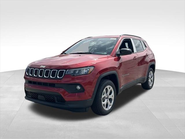 2025 Jeep Compass COMPASS LATITUDE 4X4