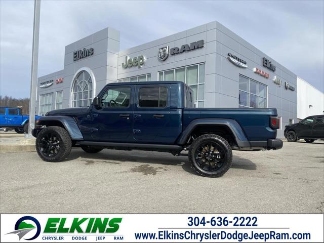 2025 Jeep Gladiator GLADIATOR NIGHTHAWK 4X4