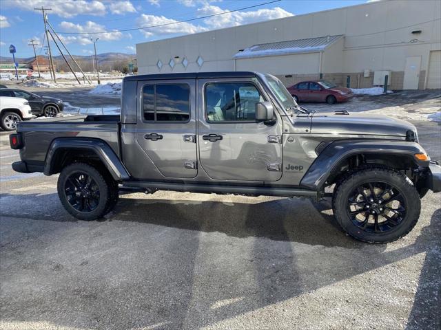 2025 Jeep Gladiator GLADIATOR NIGHTHAWK 4X4