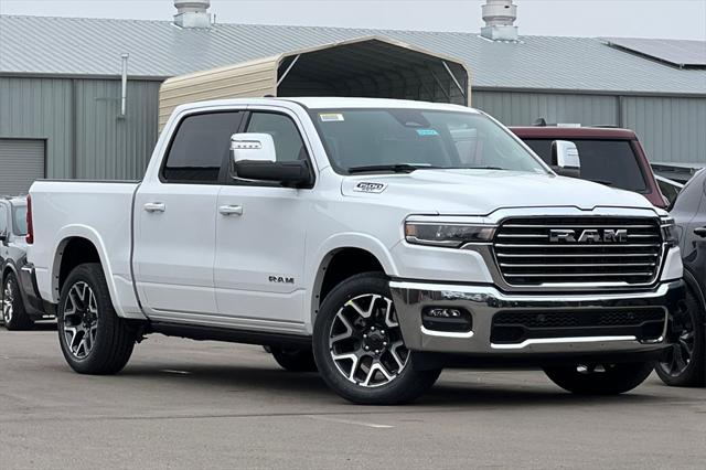 2025 RAM Ram 1500 RAM 1500 LARAMIE CREW CAB 4X4 57 BOX