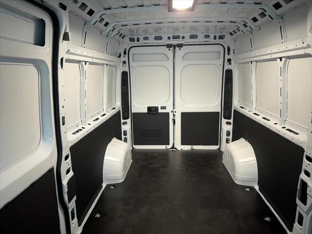 2025 Ram ProMaster Cargo Van SLT High Roof 159" WB