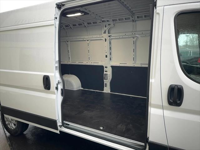 2025 Ram ProMaster Cargo Van SLT High Roof 159" WB