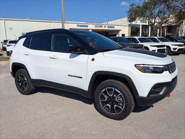 2025 Jeep Compass COMPASS TRAILHAWK 4X4