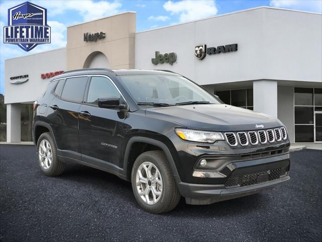 2025 Jeep Compass COMPASS LATITUDE 4X4