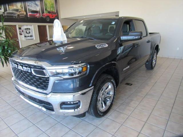 2025 RAM Ram 1500 RAM 1500 BIG HORN CREW CAB 4X4 57 BOX