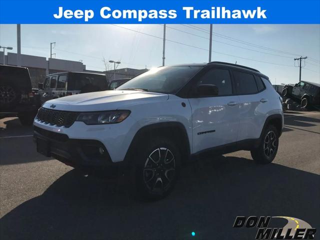 2025 Jeep Compass COMPASS TRAILHAWK 4X4