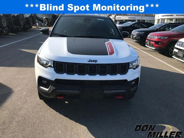 2025 Jeep Compass COMPASS TRAILHAWK 4X4