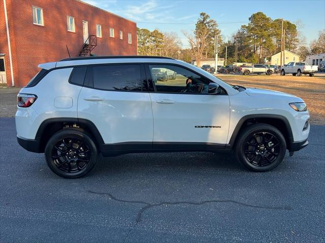 2025 Jeep Compass COMPASS LATITUDE 4X4