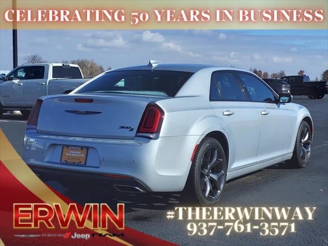 2023 Chrysler 300 300S 2023 Chrysler 300 300S