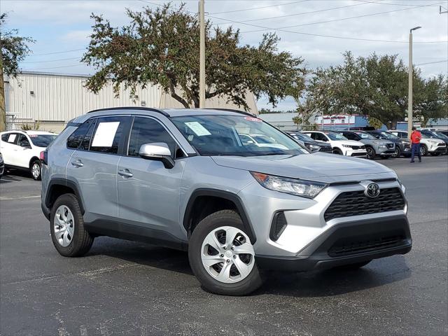 2020 Toyota RAV4 LE