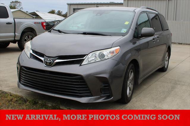 2018 Toyota Sienna LE 8 Passenger