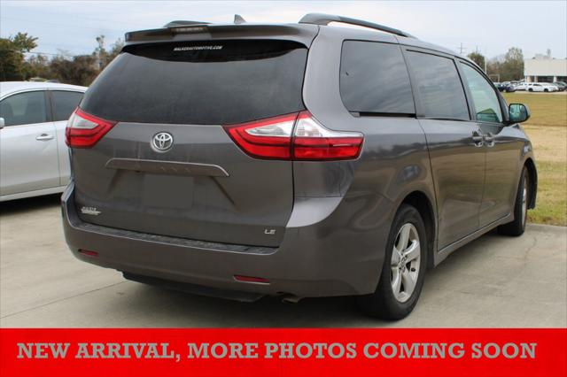 2018 Toyota Sienna LE 8 Passenger