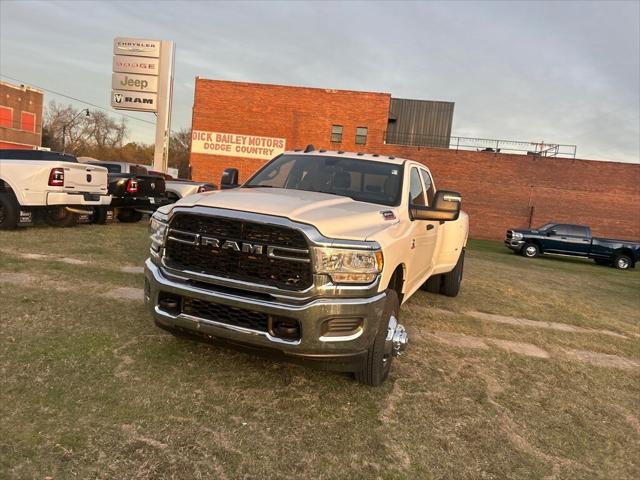 2024 RAM Ram 3500 RAM 3500 TRADESMAN CREW CAB 4X4 8 BOX