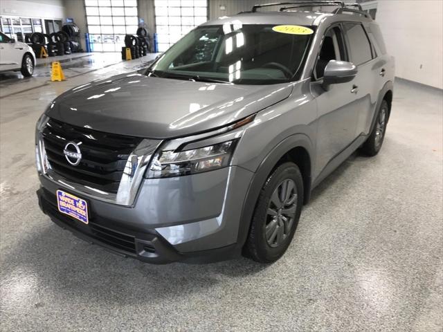 2023 Nissan Pathfinder SV 4WD