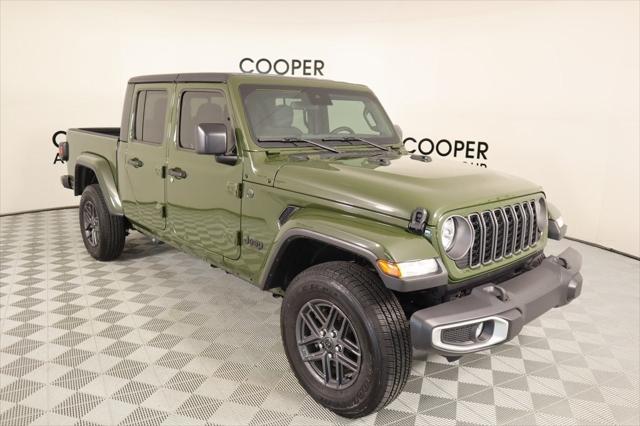 2024 Jeep Gladiator Sport S