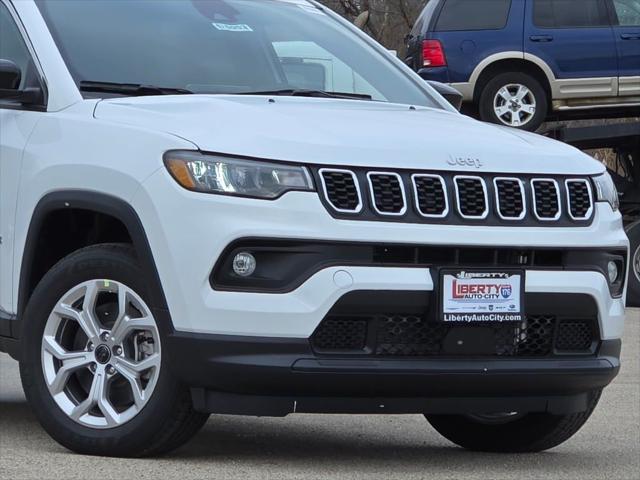2025 Jeep Compass COMPASS LATITUDE 4X4