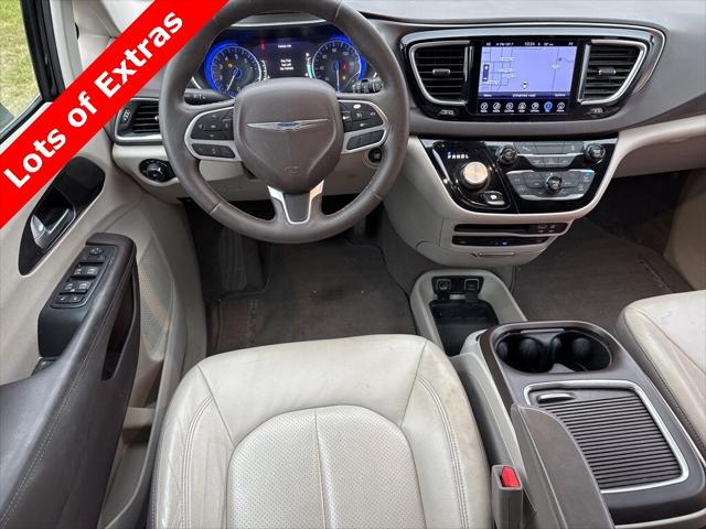 2017 Chrysler Pacifica Touring-L Plus