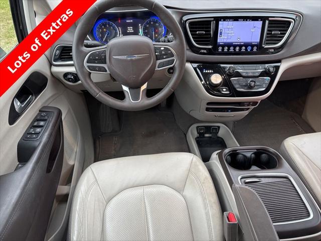 2017 Chrysler Pacifica Touring-L Plus