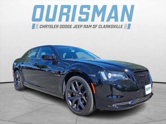2023 Chrysler 300 Touring 2023 Chrysler 300 Touring