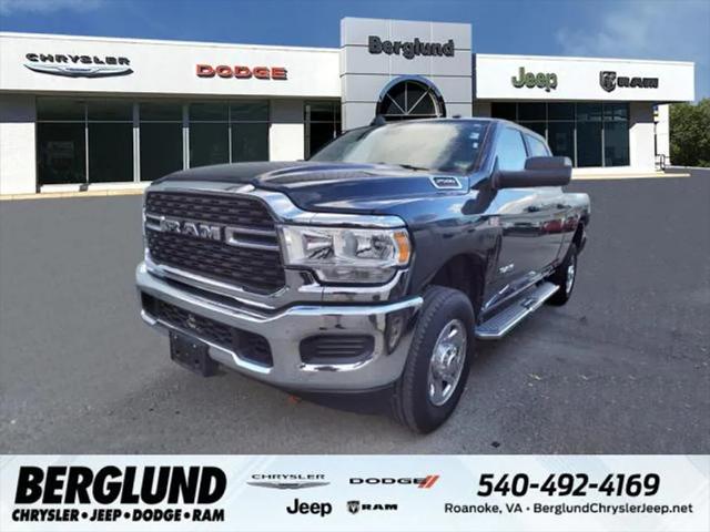 2022 RAM 2500 Big Horn Crew Cab 4x4 64 Box