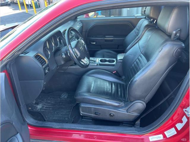2012 Dodge Challenger SXT