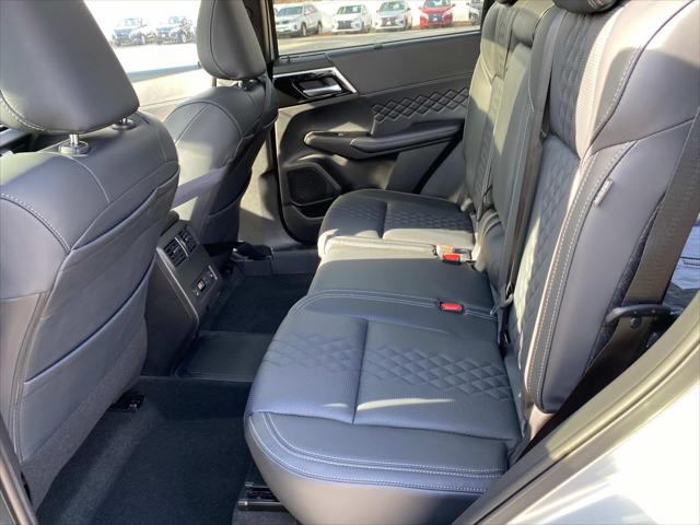 2025 Mitsubishi Outlander PHEV SEL Black Edition