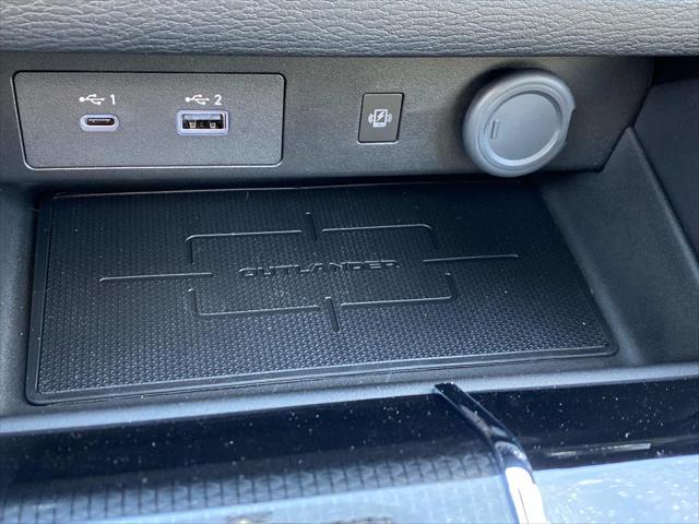 2025 Mitsubishi Outlander PHEV SEL Black Edition
