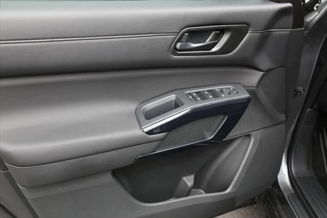 2025 Nissan Pathfinder S FWD