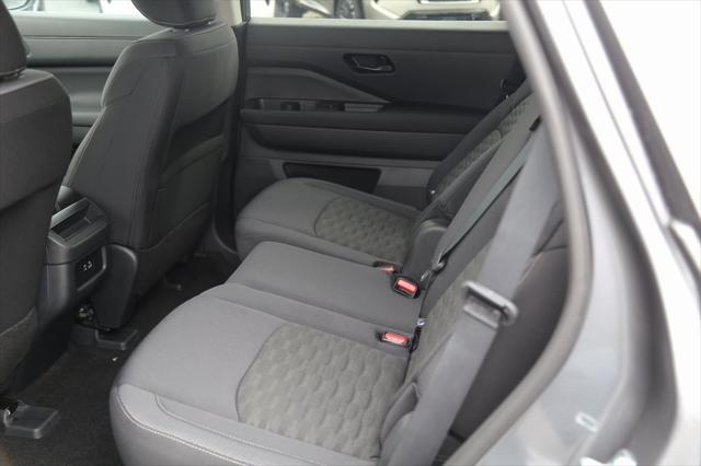 2025 Nissan Pathfinder S FWD