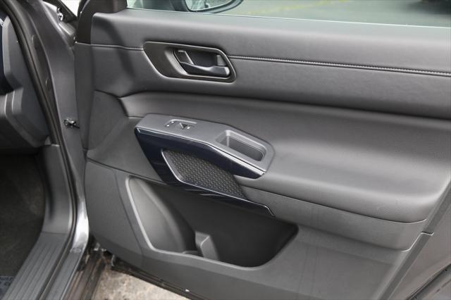 2025 Nissan Pathfinder S FWD