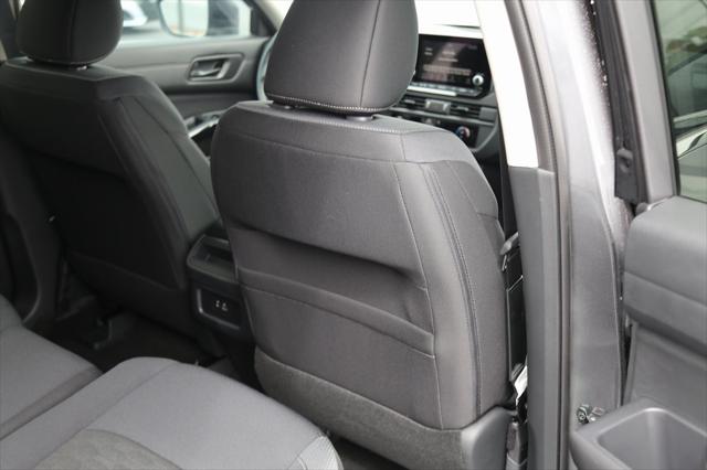 2025 Nissan Pathfinder S FWD